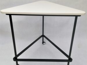 Stół VS trójkąt na kółkach biały, meble biurowe używane