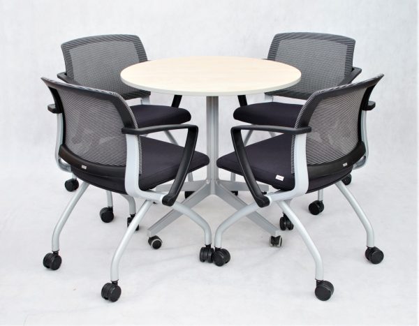 stolik PEDRALI + krzesła SIDIZ zestaw - meble biurowe Frontline