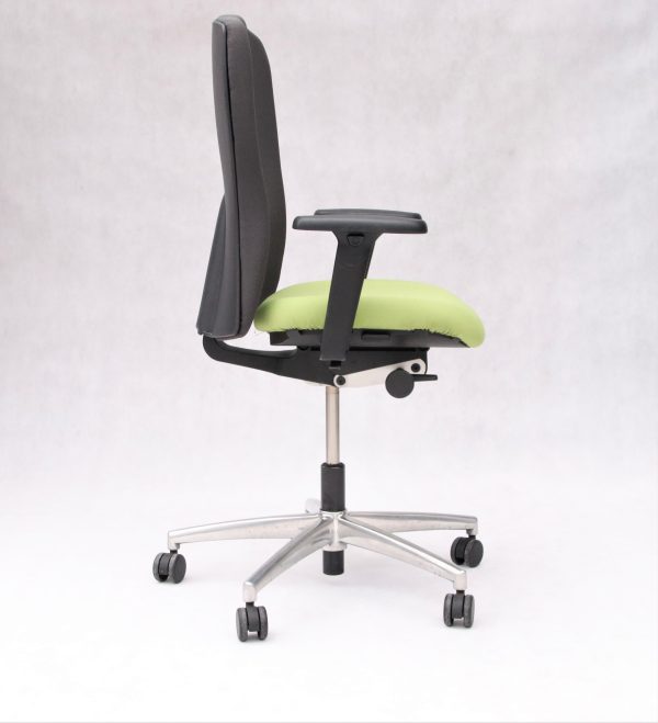 Krzesło, fotel biurowy obrotowy Kinnarps FIZZ