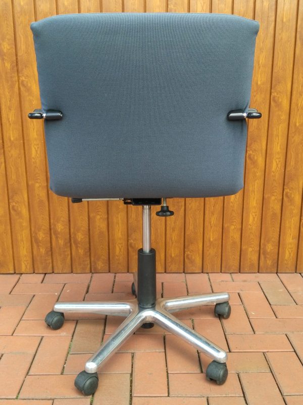 Krzesło biurowe obrotowe Hallbergmoos, meble biurowe używane