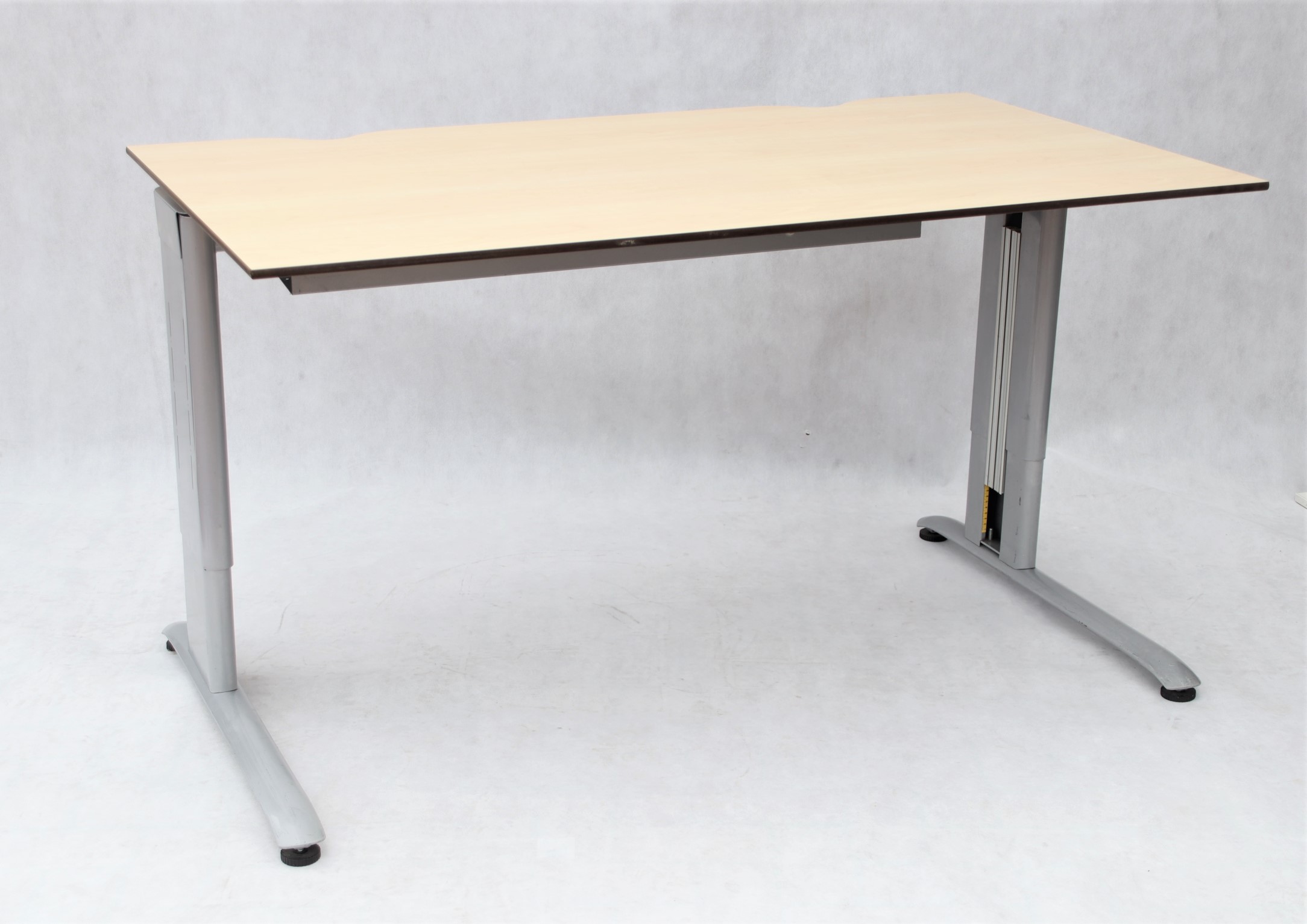 biurko Bene-meble biurowe używane